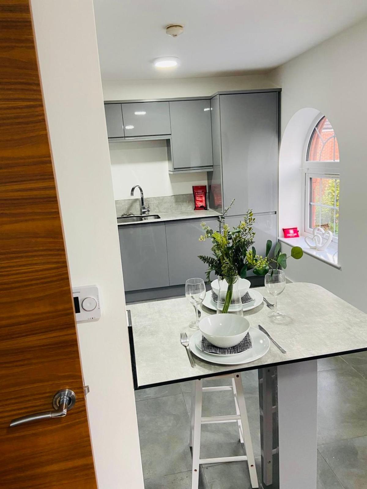 Modern Flat With Free Parking Close To Birmingham Centre Exterior photo